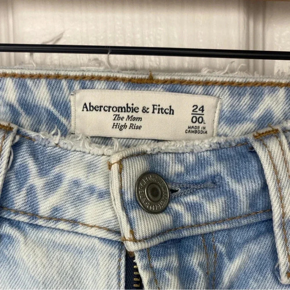 Abercrombie and Fitch the mom jeans - Picture 3 of 8